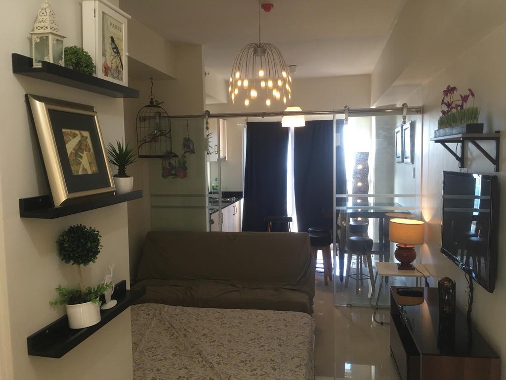 Appartamento Tagaytay Cool Spot Tagaytay City Esterno foto