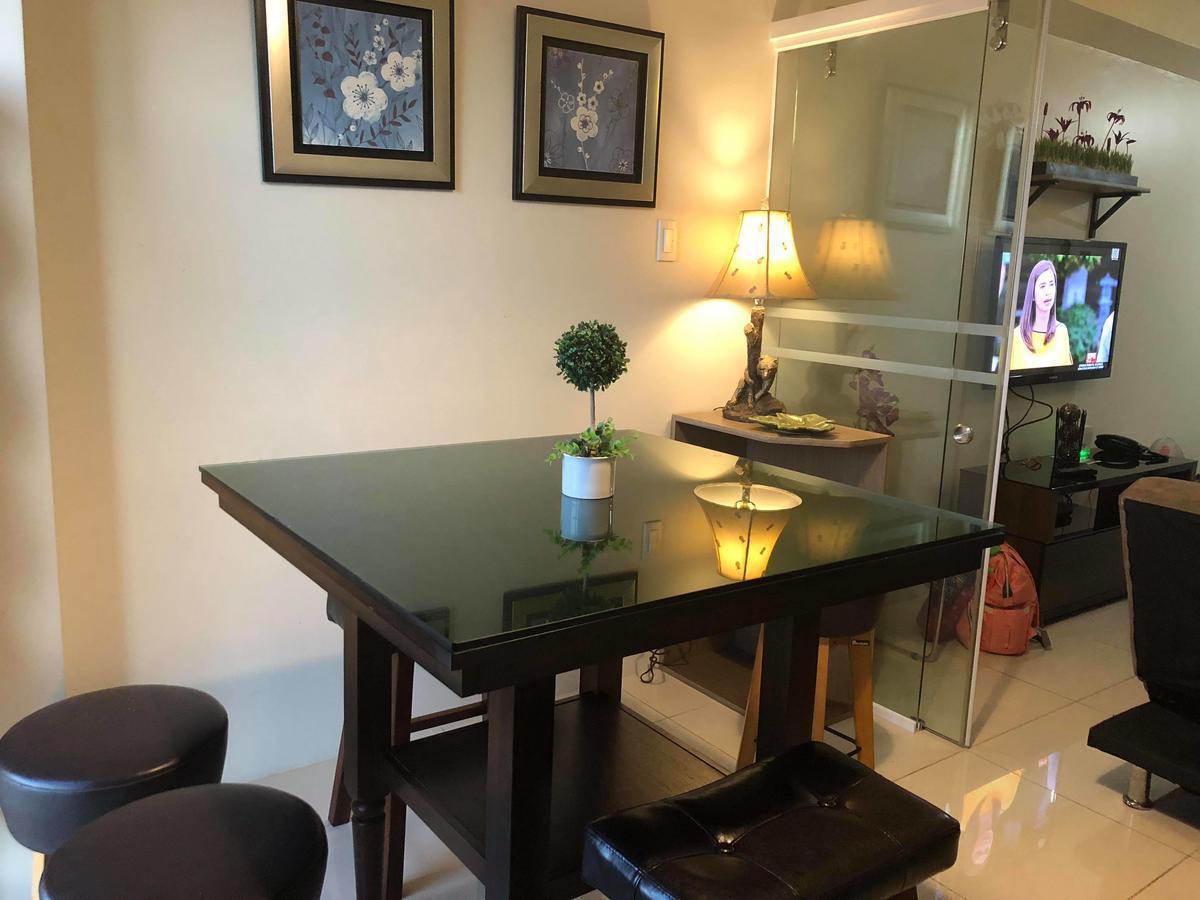 Appartamento Tagaytay Cool Spot Tagaytay City Esterno foto